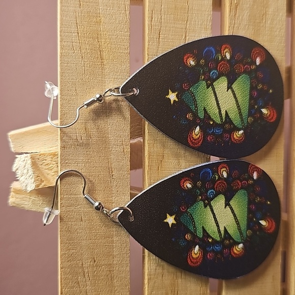 Faux Leather Festive Christmas Tree Earrings - Picture 3 of 3